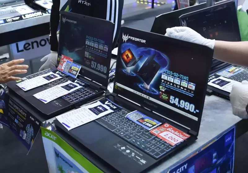 PC Market Surges in Q2 2025: AI PCs, Windows 11 Adoption, and ...