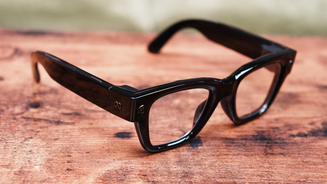 Meta Ray-Ban Display Review: Smart Glasses Limits