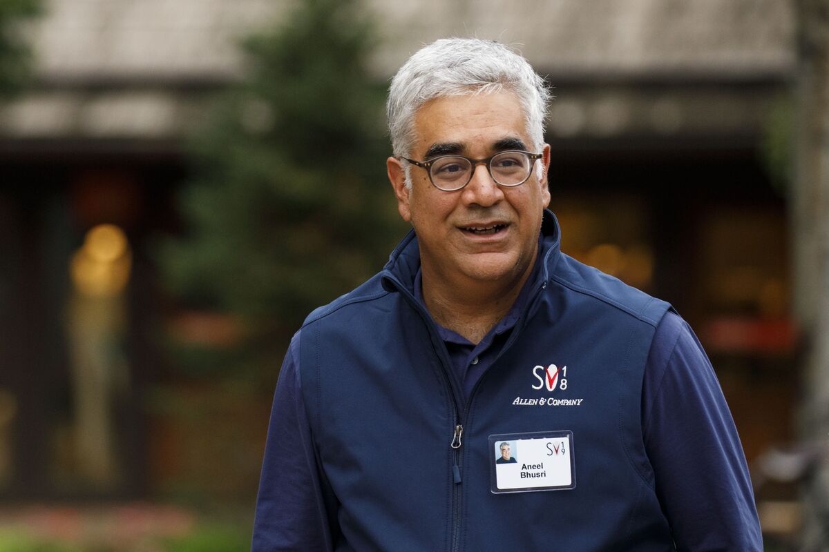 Workday Stock Slump Deepens Amid AI Disruption Fears