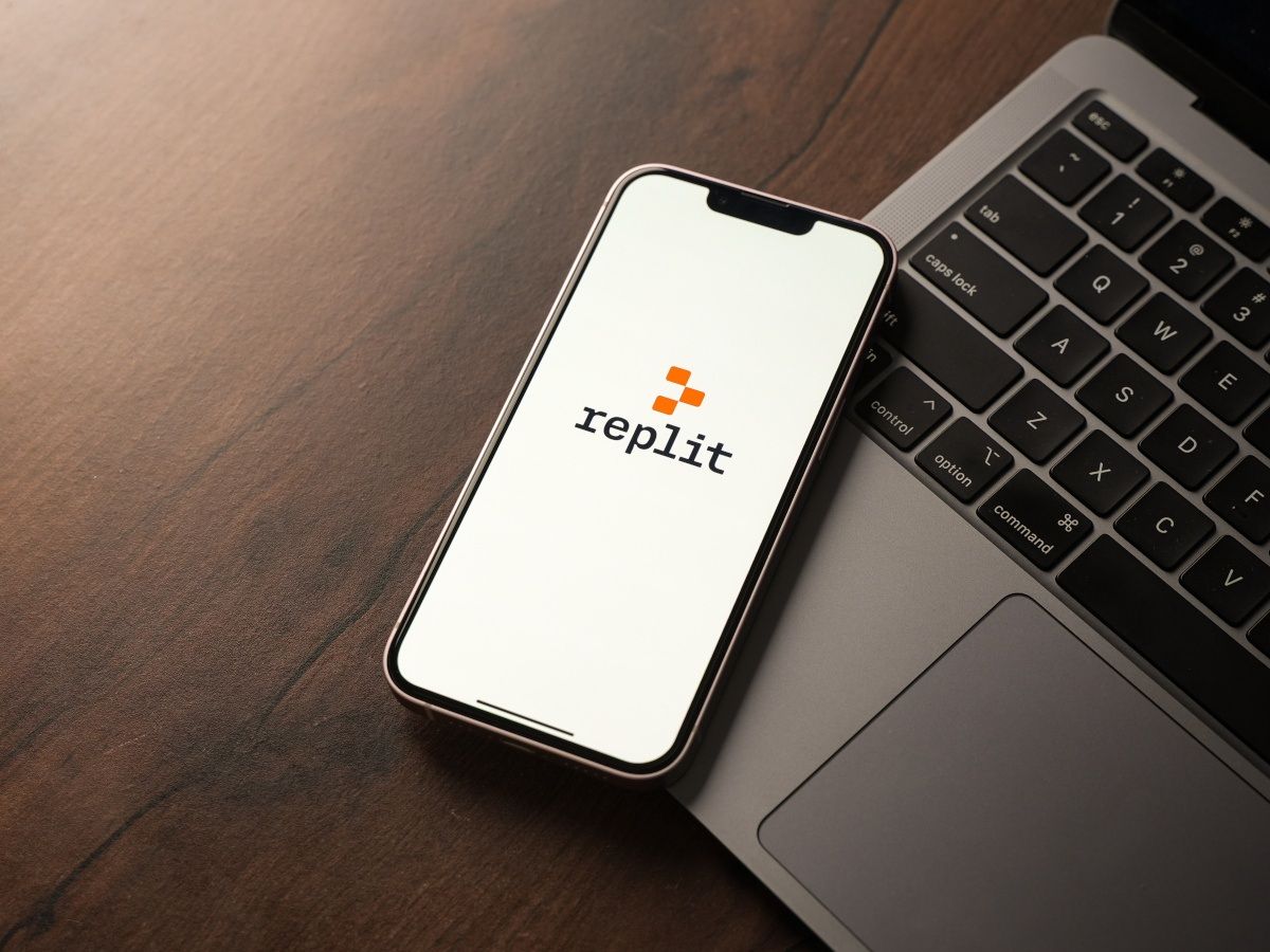 Replil Replit Raises $400M Funding at $9B Valuation