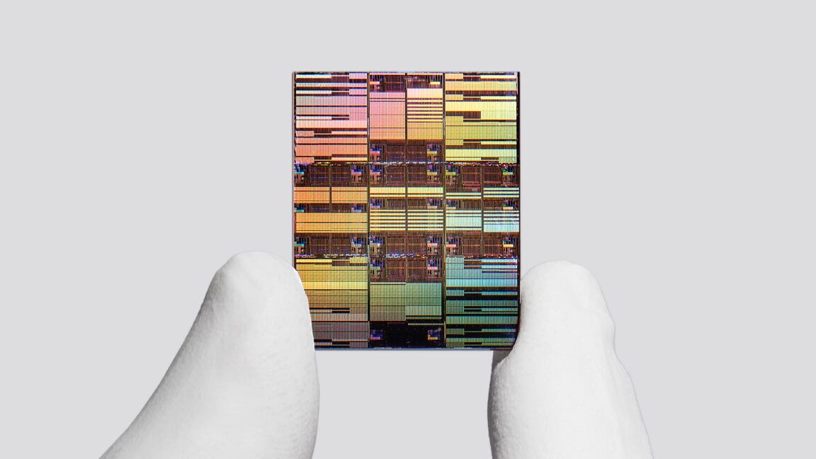 IBM Sub-1 Nanometer Chip Packs 100 Billion Transistors