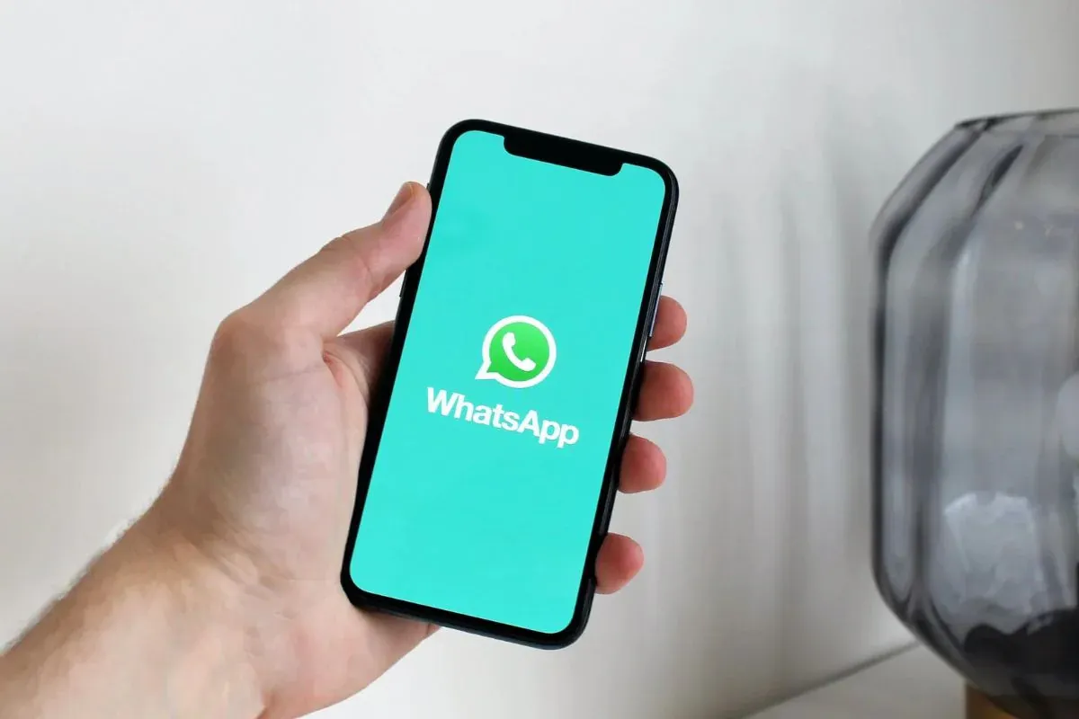 WhatsApp Tests Third Party AI Agents For Android Users whatsapp-tests-third-party-ai-agents-for-android-users