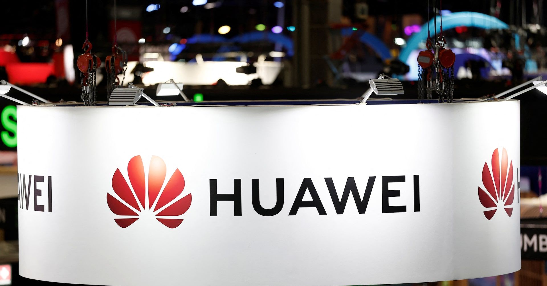 Huawei's CloudMatrix 384: A Powerful Challenger to Nvidia's AI Dominance